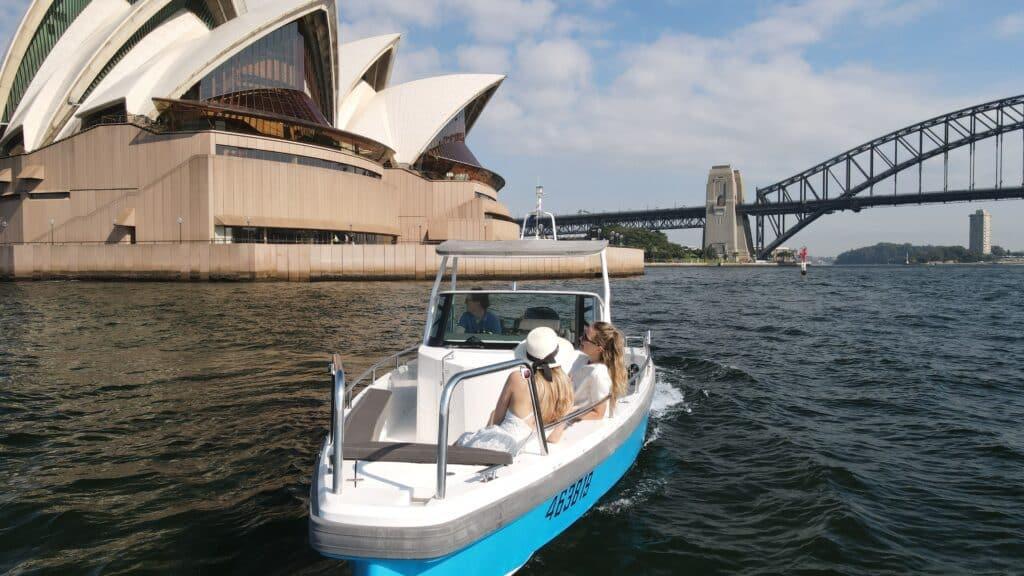 Licensed boat hire 4 h46h467hn6